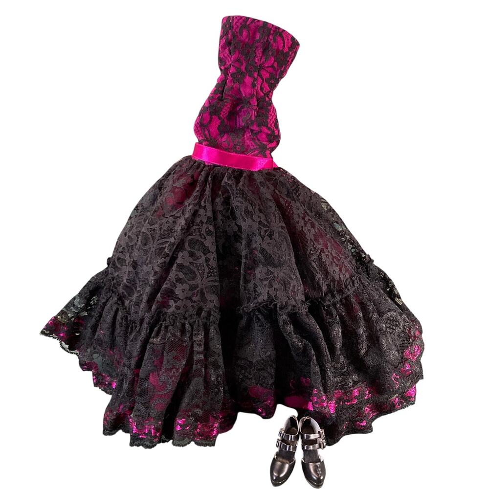 Y2K Madame Alexander 16" Sophia Cruz High Drama Fashion ONLY (2005) w/Shoes